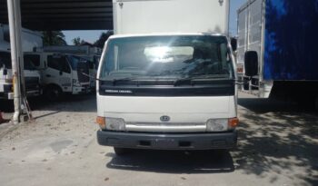 2006 Nissan UD YU41H4 Fiber Box 14′ full