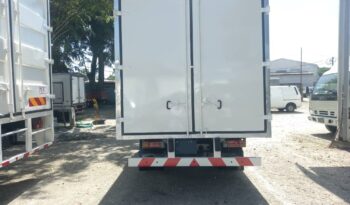 2006 Nissan UD YU41H4 Fiber Box 14′ full